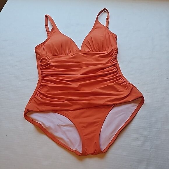 Tommy Bahama orange runched one piece swimsuit size 4 - Picture 1 of 8